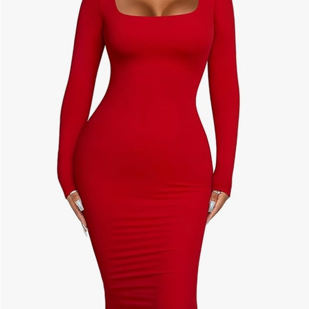 Almost Famous Red Long Sleeve Dress